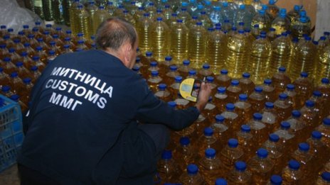 Близо 500 бутилки нелегална водка откриха в Катуница