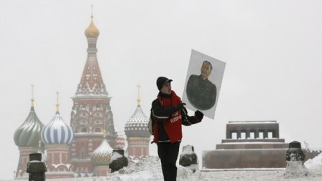 В Русия пускат лимонада с лика на Сталин