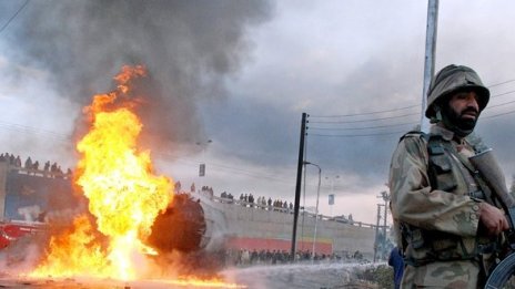 Обстрелваха испанска база в Афганистан