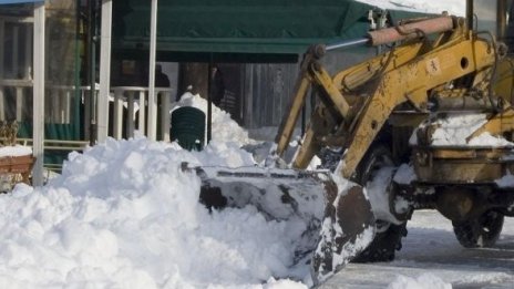 Криволичещ снегорин из Русе. Водачът с 2,38 промила