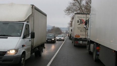 Кулата затворена само за товарни автомобили