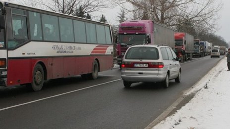 Опитаха контрабанда на дрехи на Капитан Андреево