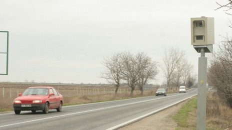 Сухи пътища, дъжд ръми във Велико Търново