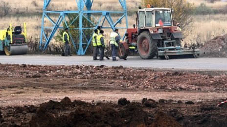 Пътните настилки в цялата страна са сухи