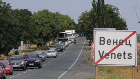 Пак полицаи на всеки метър до морето