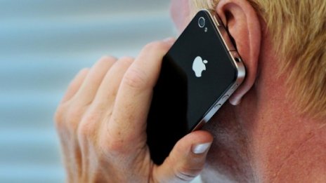 С 60% до рекордните $15,7 млрд. скочиха приходите на Apple