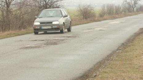 Сухи пътища в по-голямата част от страната