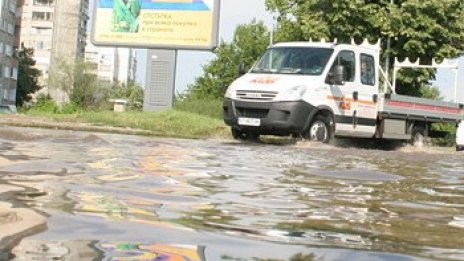 Обстановката в страната след падналите валежи е спокойна