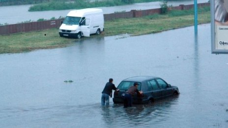 Вода извира от пловдивските шахти