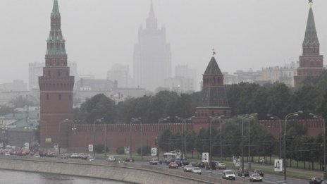 Буря и силни дъждове най-сетне охладиха Москва