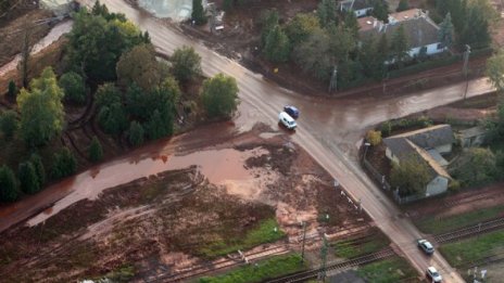 Арестуван е шефът на завода, причинил аварията в Унгария