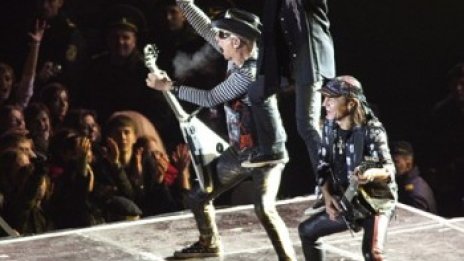 Ахат ще подгряват Scorpions