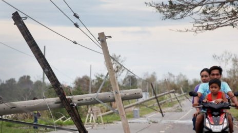 Момиче почина от отнесен от вятъра покрив в Тетово