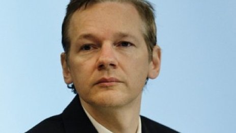 Арестуваха създателя на WikiLeaks в Лондон