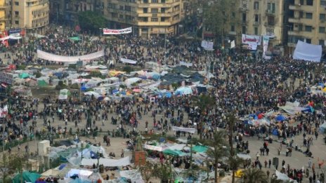 Въпреки преговорите протестите в Египет не стихват