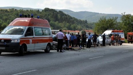 Двама души загинаха при катастрофа в Бургаско