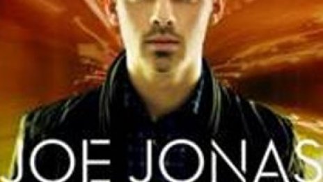 Joe Jonas е готов с дебютния си албум