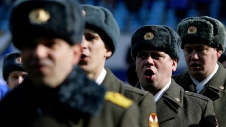 Затвор за военен, разкрил, че хранят руски войници с кучешка храна