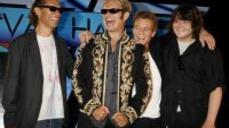 Van Halen дерат феновете живи