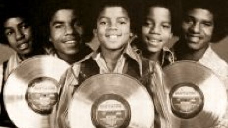 Jackson 5 отново заедно. И Michael Jackson също!