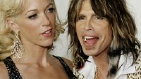 Steven Tyler предизвика смъртоносна женска схватка