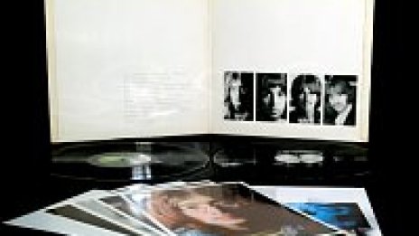 Продава се уникално копие на &quot;White Album&quot; на The Beatles! Виж го!