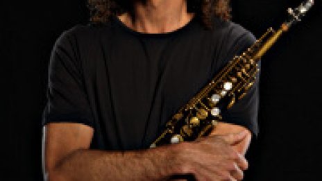 Kenny G  включва София в концертно DVD