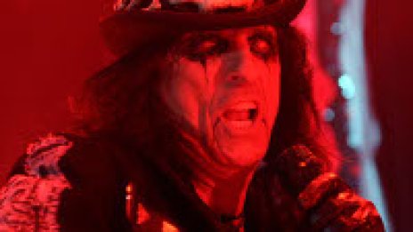 Alice Cooper готви продължение на кошмара