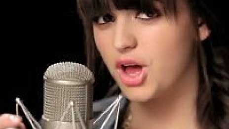 Rebecca Black с нов клип, гледай го тук