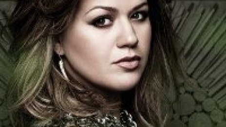 Kelly Clarkson се завръща с нов сингъл