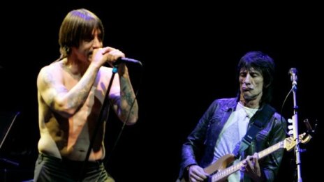 Red Hot Chili Peppers влизат в Залата на славата на рокендрола