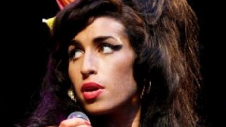 Посмъртният албум на Amy Winehouse – най-продаван на Острова