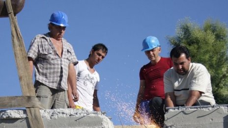 Италия отваря трудовия си пазар за България