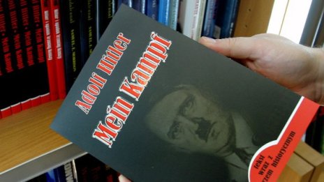 Пускат "Моята борба" във вестник в Германия