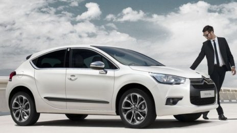 И гей автомобил на 2012 е Citroеn DS4