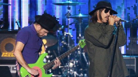 Red Hot Chili Peppers на Европейски музикални награди 