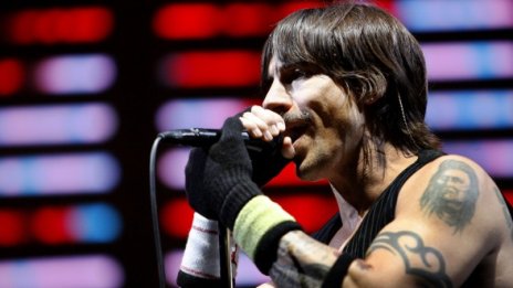 Крис Рок ще въведе RHCP в Залата на славата през април