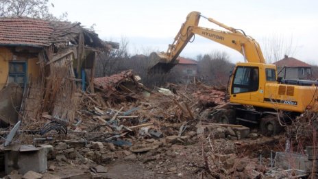 Градят с европари водопровод и канализация в село Бисер