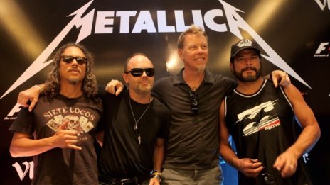  Metallica работи по два албума 