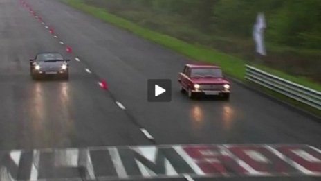 Lada VS Porsche 911