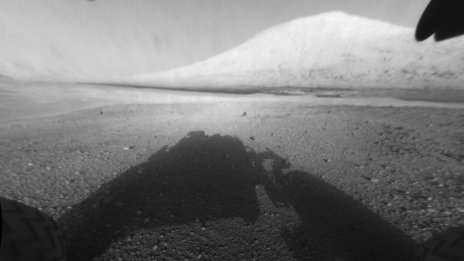 Curiosity изпрати уникални кадри от 5-километрова планина на Марс