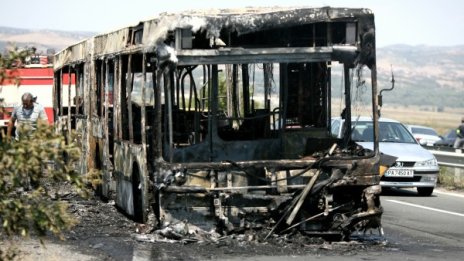 Автобус на градския транспорт изгоря в Бургас 