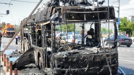 Автобус от градския транспорт се запали в София