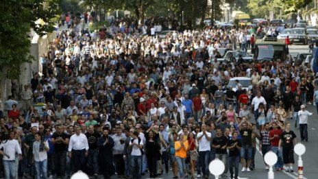 Протестите в Грузия заради издевателства над затворници се разрастват