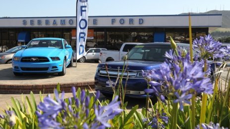 Ford реже стотици работни места в Европа 