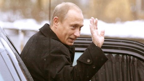 Путин и Медведев яхат хеликоптери, да не пречат 