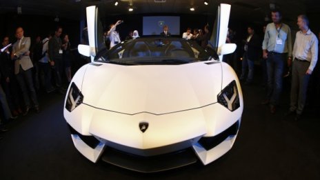 Lamborghini Aventador стана кабрио. Ваш е за ?300 000!