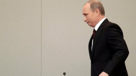 Японският премиер отложи визитата си в Русия заради Путин