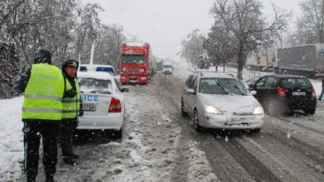 Пътищата са проходими при зимни условия 