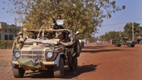 Френски сухопътни сили настъпват срещу ислямистите в Мали